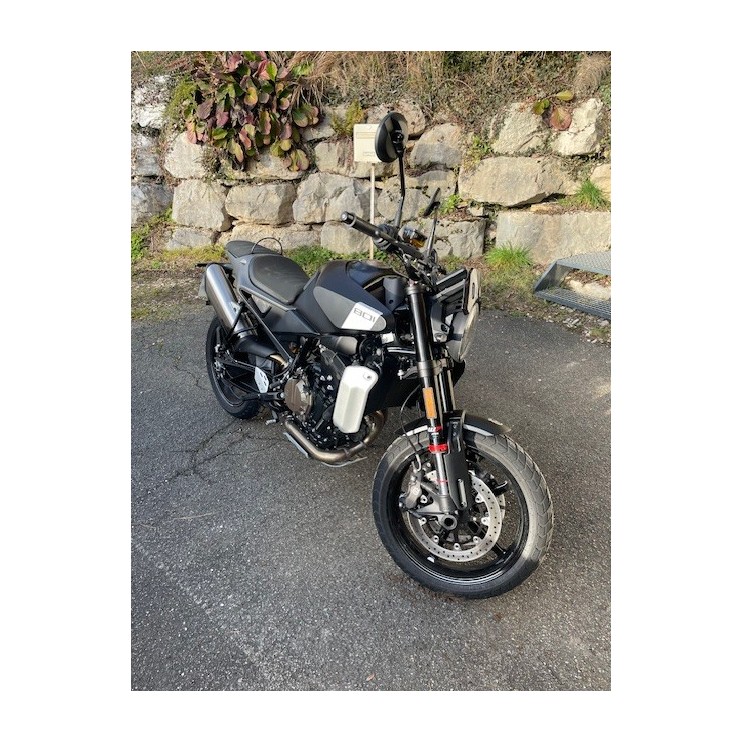 HUSQVARNA 801 SVARTPILEN 2024